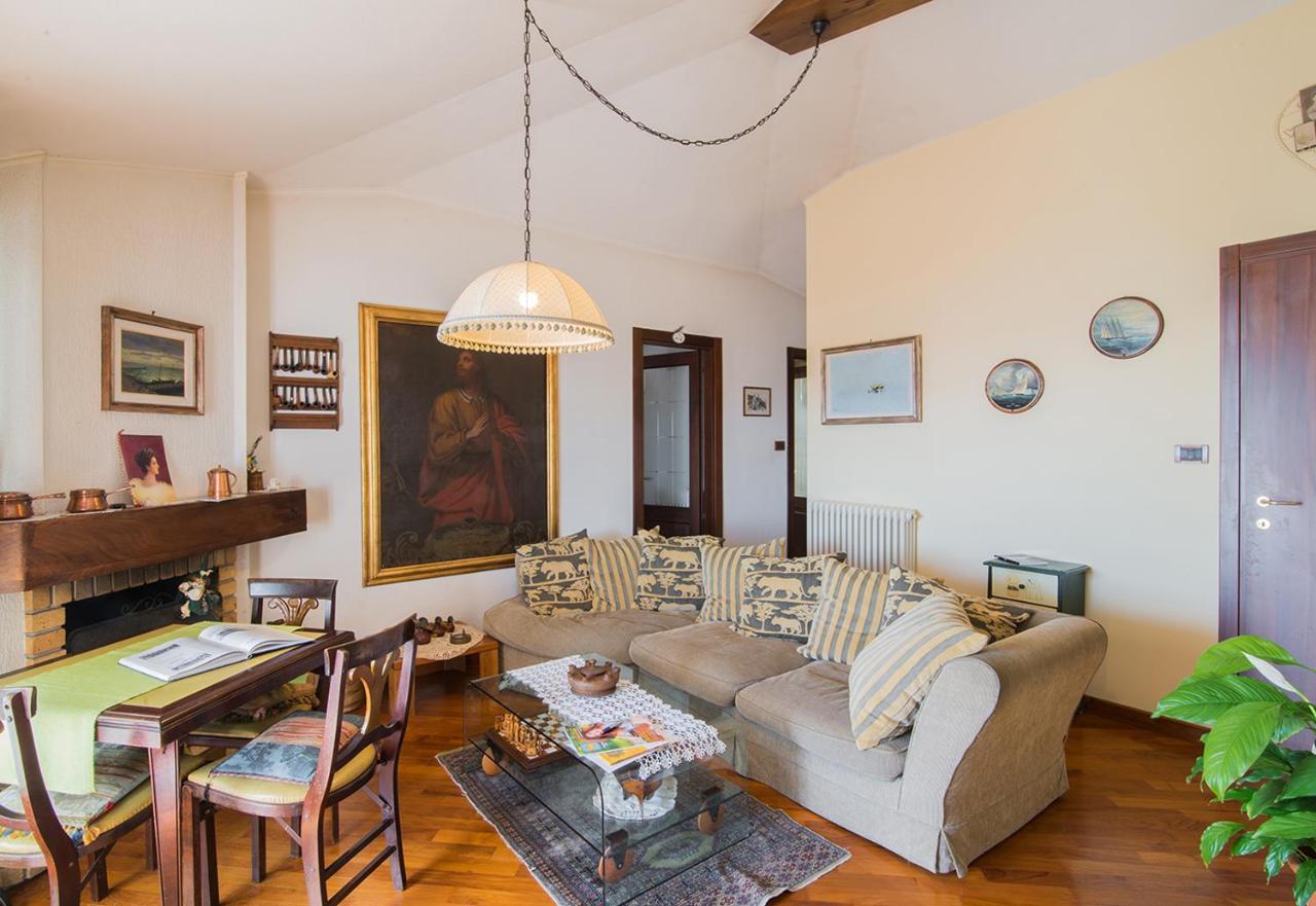 La Mansarda Delle Meraviglie B&B Superior Trieste Extérieur photo