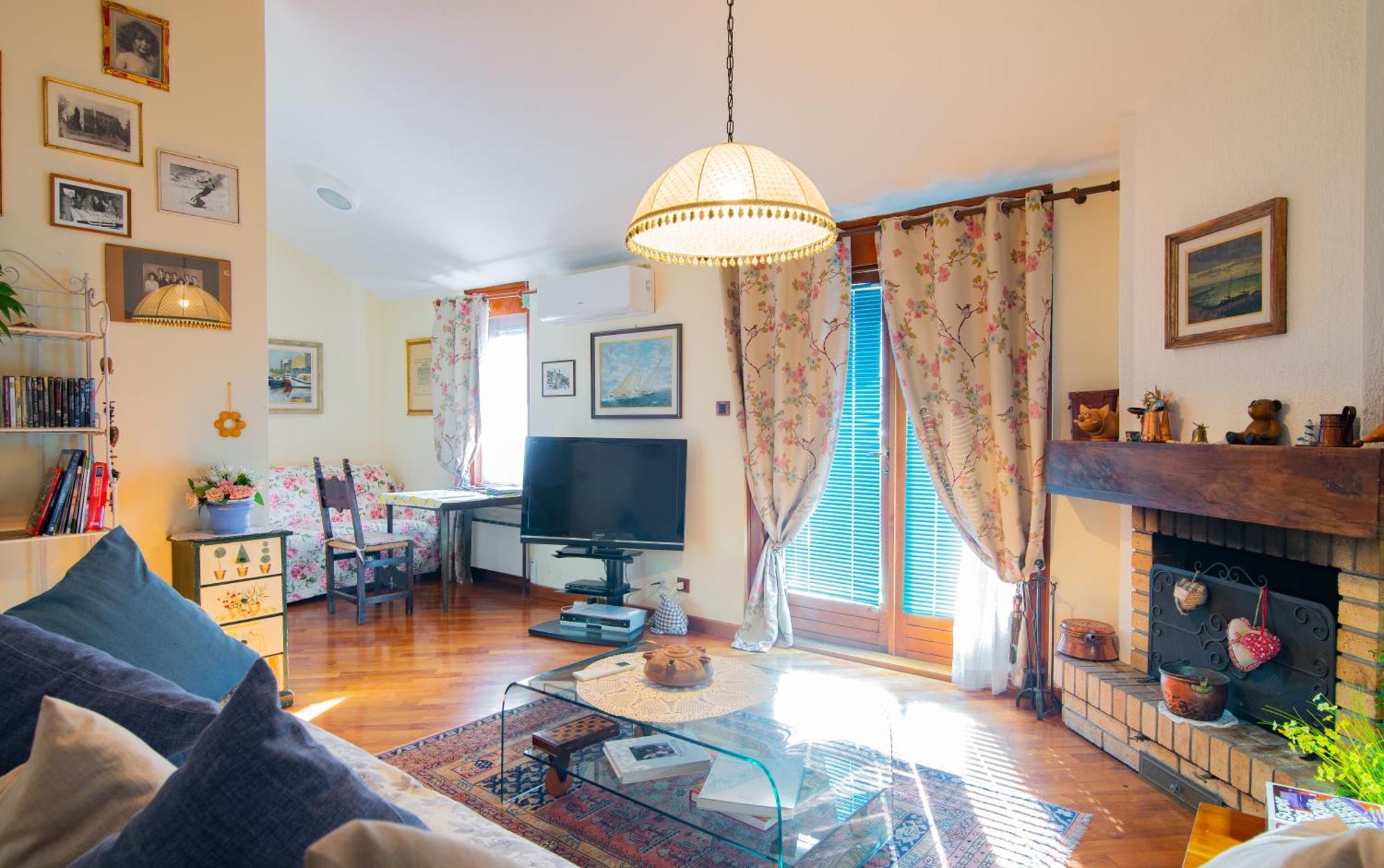 La Mansarda Delle Meraviglie B&B Superior Trieste Extérieur photo